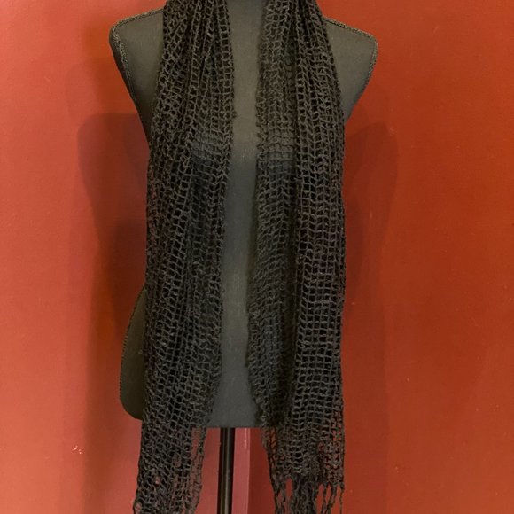 Vintage Open Weave Black Accent Scarf/Shawl - Picture 3 of 15